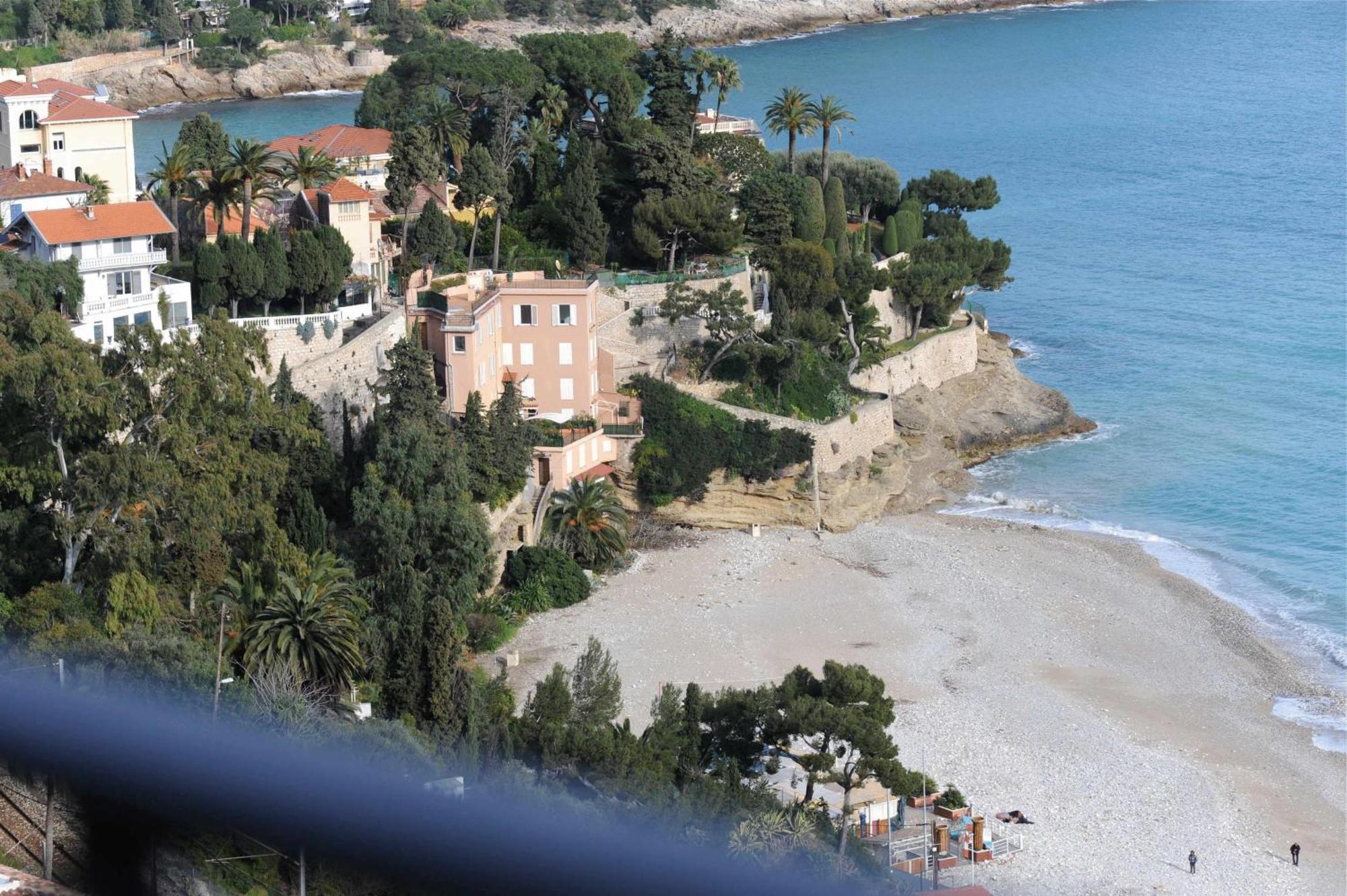 De Charme Regency Hotel